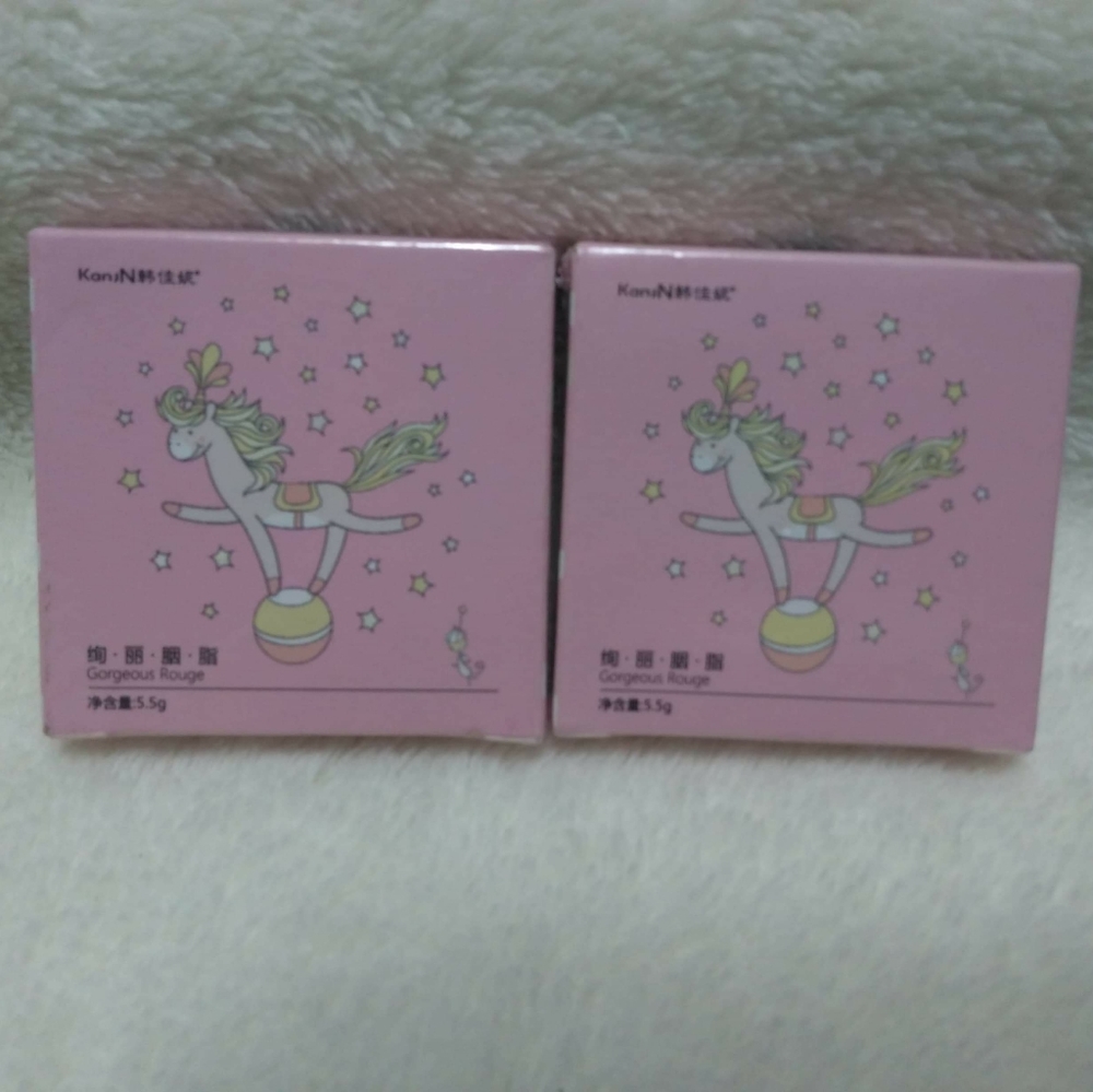 Beautiful pink blush - Picture 3 of 8